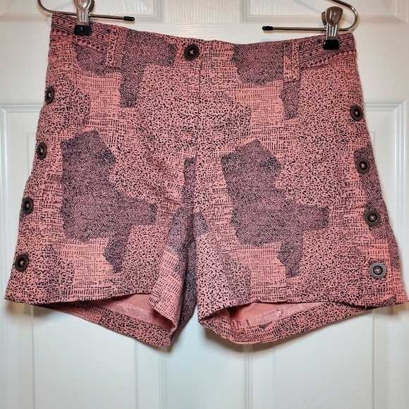 Anthropologie Cartonnier Shorts Button Sides Salmon/Navy Blue Size 4 - Picture 1 of 9
